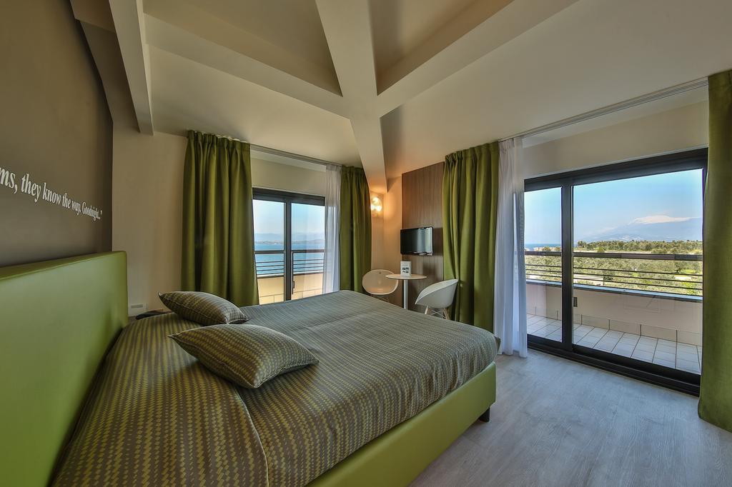 Hotel Ideal Sirmione Exterior foto